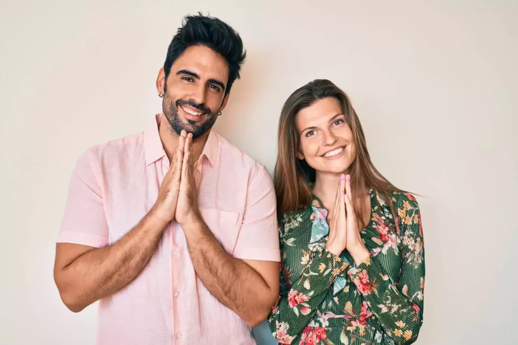 Aplicación de citas cristianas: fe, valores y encuentros reales