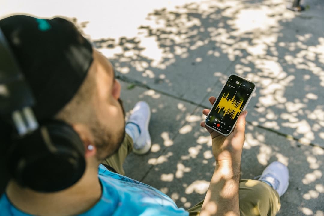 Escuchar radio en el móvil: mejores apps y consejos