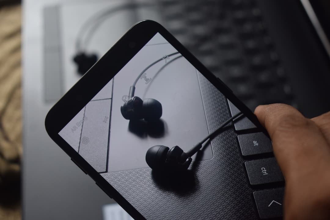 Escuchar radio en el móvil: mejores apps y consejos prácticos